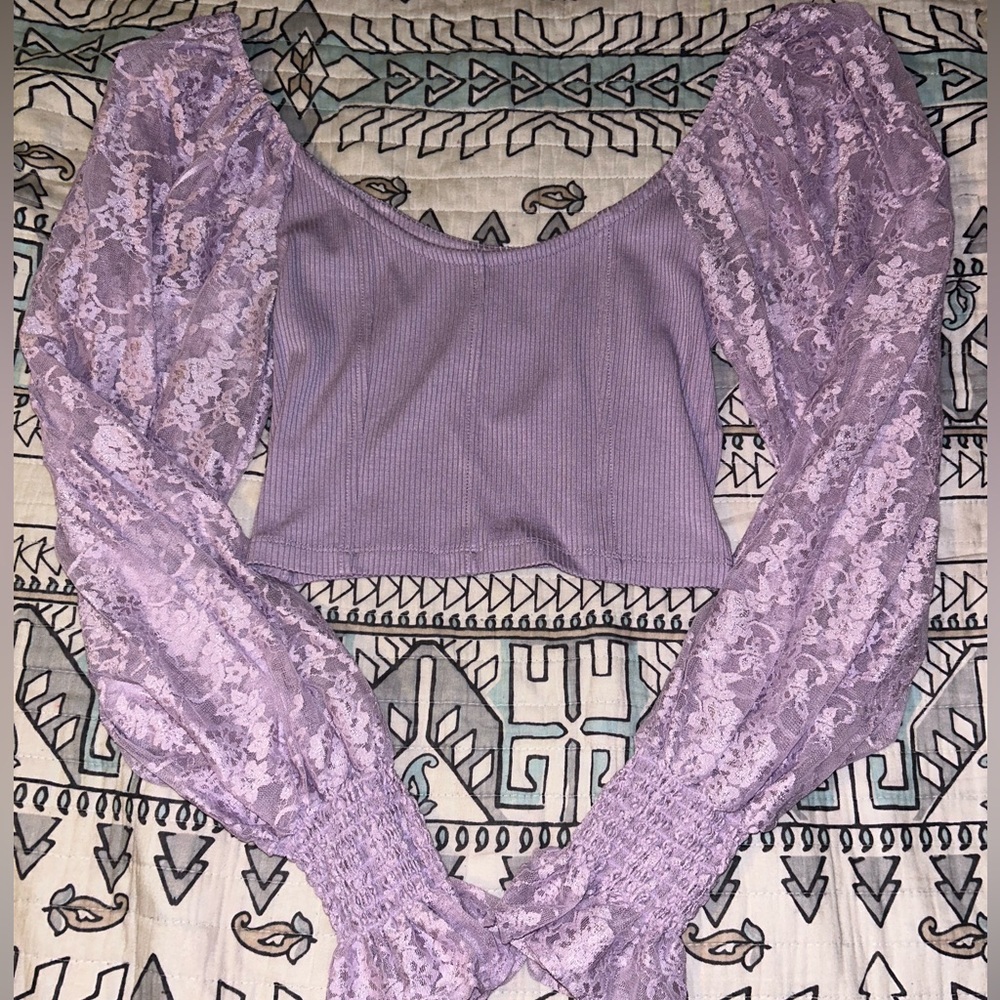 Urban Outfitters Medium Lavender Crop Top Longsleeve.